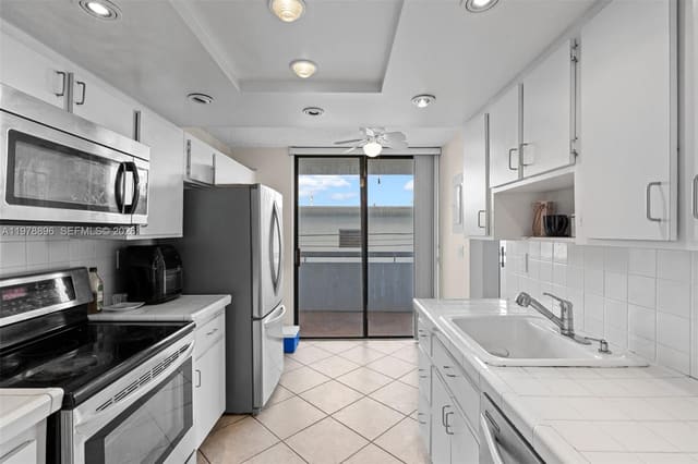 7300 Wayne Avenue 217, Miami Beach, FL 33141