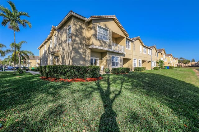 4381 SW 131st Lane 3106, sold in Banyan Bay Condo, Miramar, FL