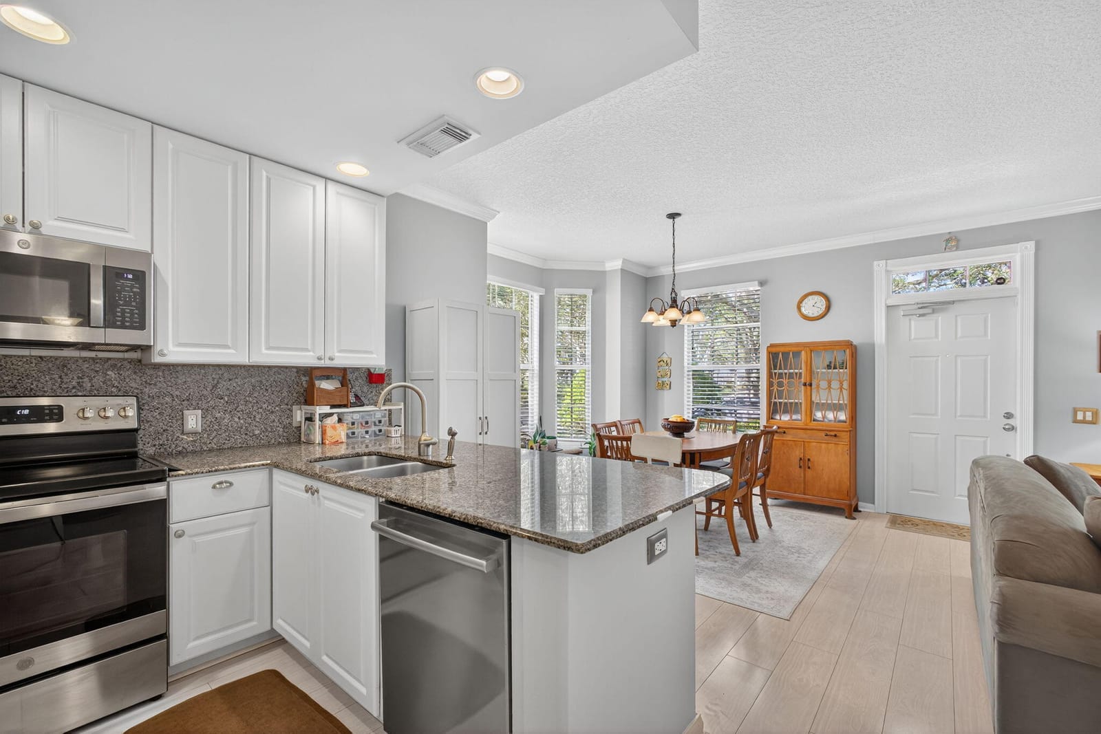 246 Iris Drive, Jupiter, FL 33458 photo 7
