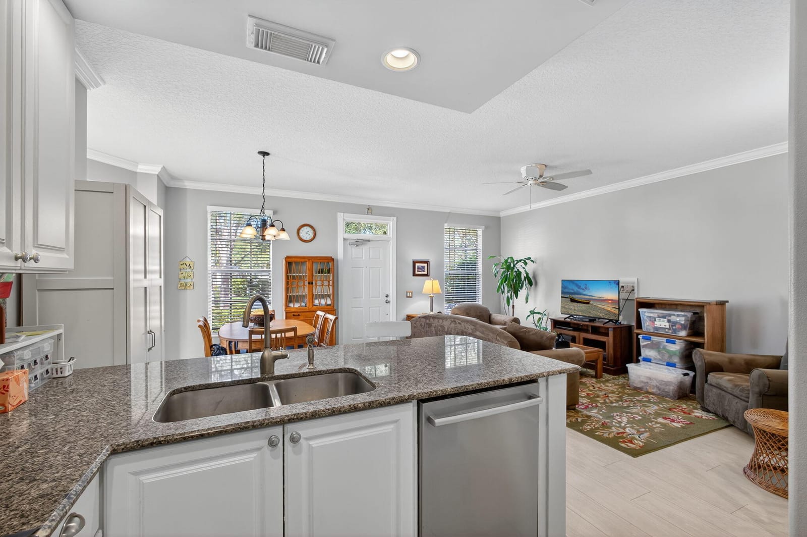 246 Iris Drive, Jupiter, FL 33458 photo 9
