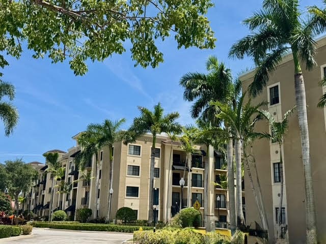 4905 Midtown Lane 2405, Residences At Midtown, Palm Beach Gardens, FL