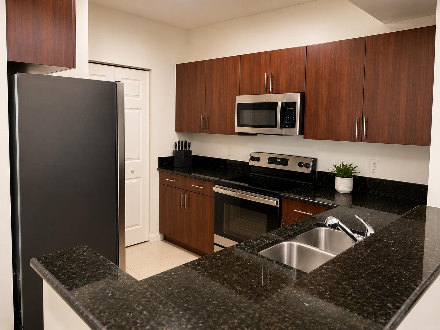 4905 Midtown Lane 2405 — photo 8