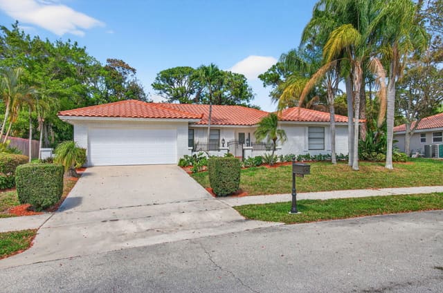 2453 NW 26th Circle, sold in Timbercreek As, Boca Raton, FL