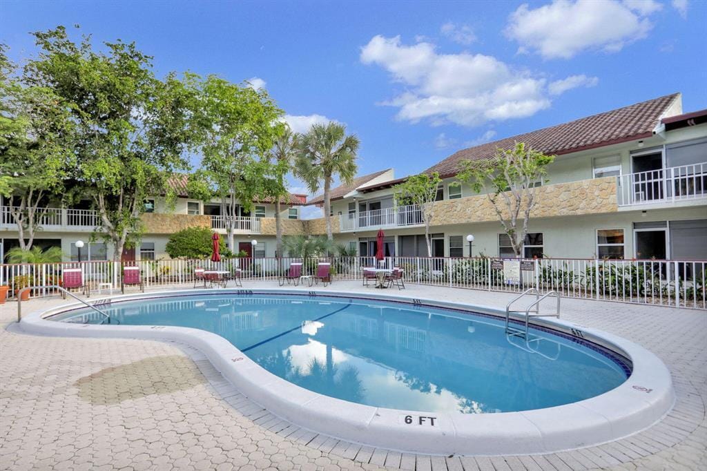 860 SE 6th Avenue 303, Deerfield Beach, FL 33441 photo 15