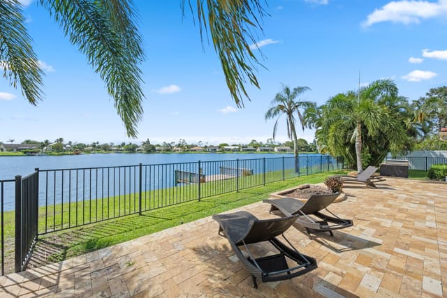 12853 Guilford Circle, sold in South Shore 1 Of Wellington, Wellington, FL