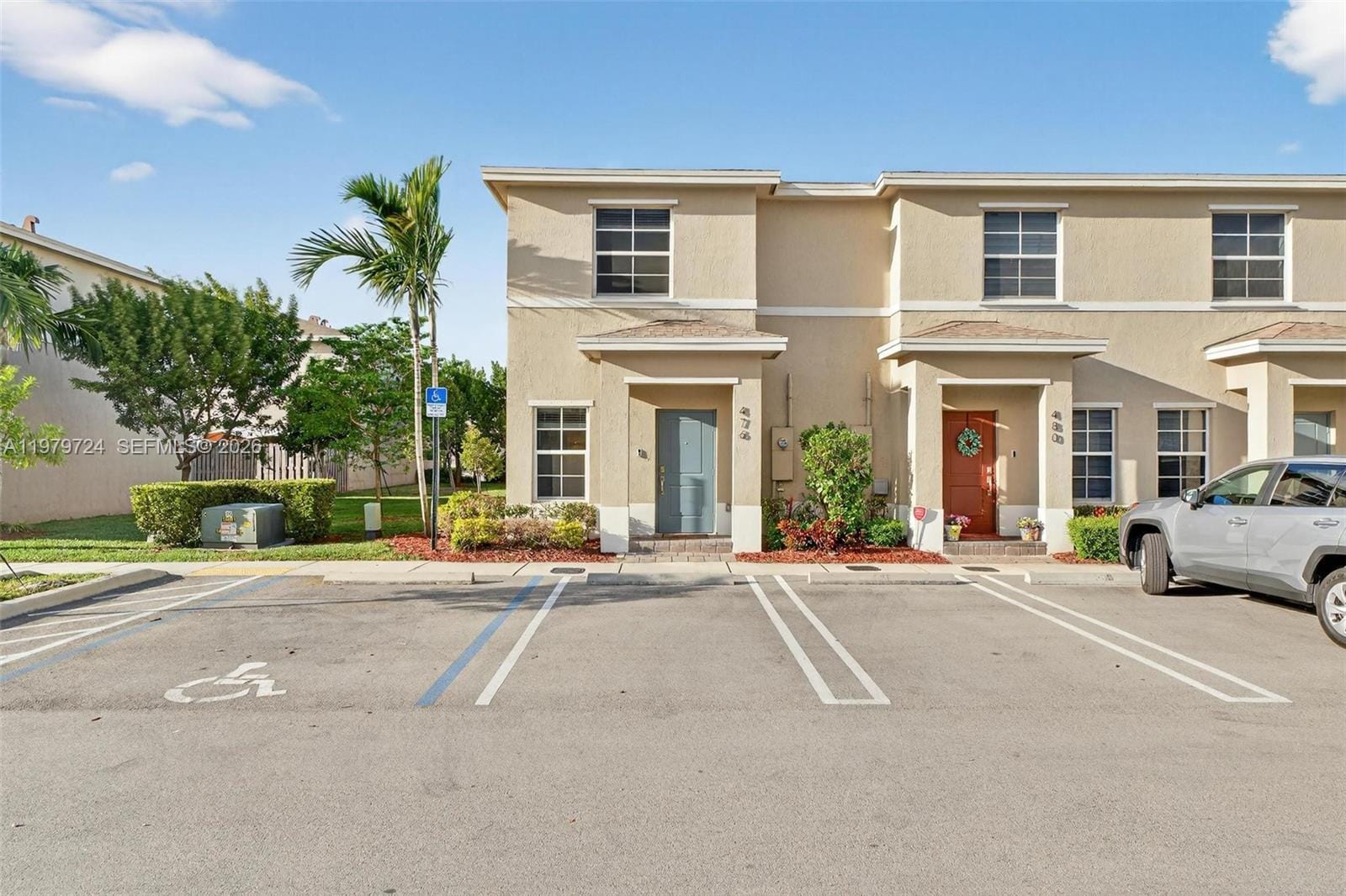 476 NE 4th Lane, Florida City, FL 33034 photo 2