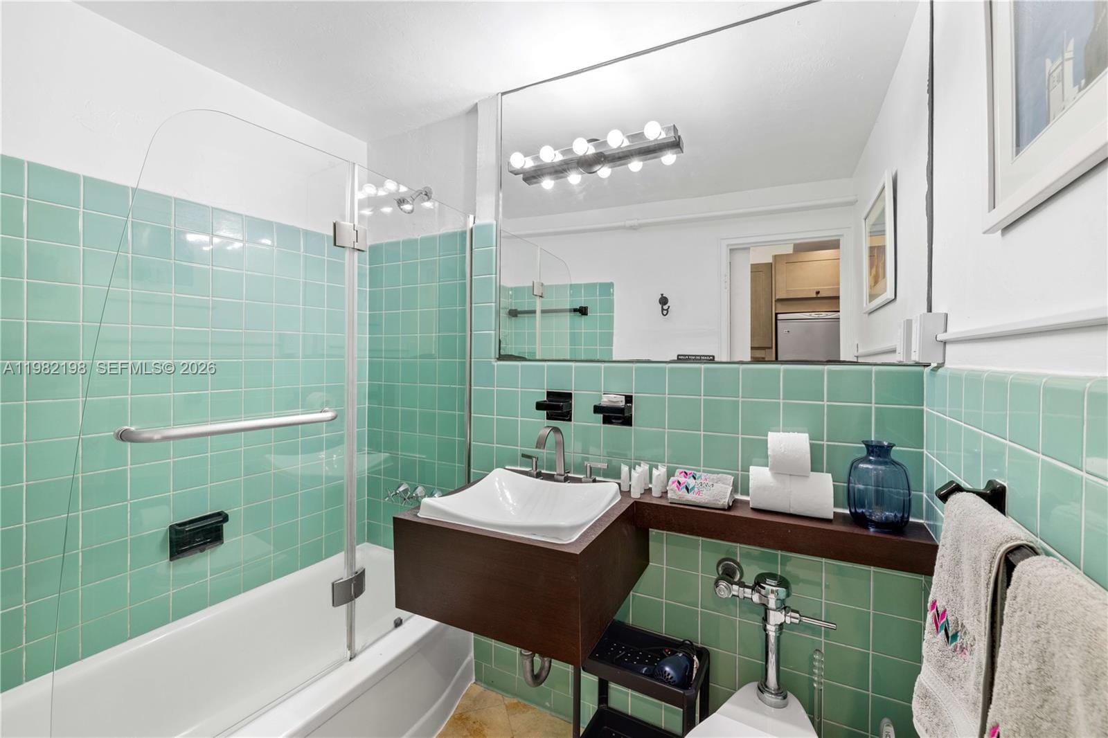 255 W 24th Street 501, Miami Beach, FL 33140 photo 12