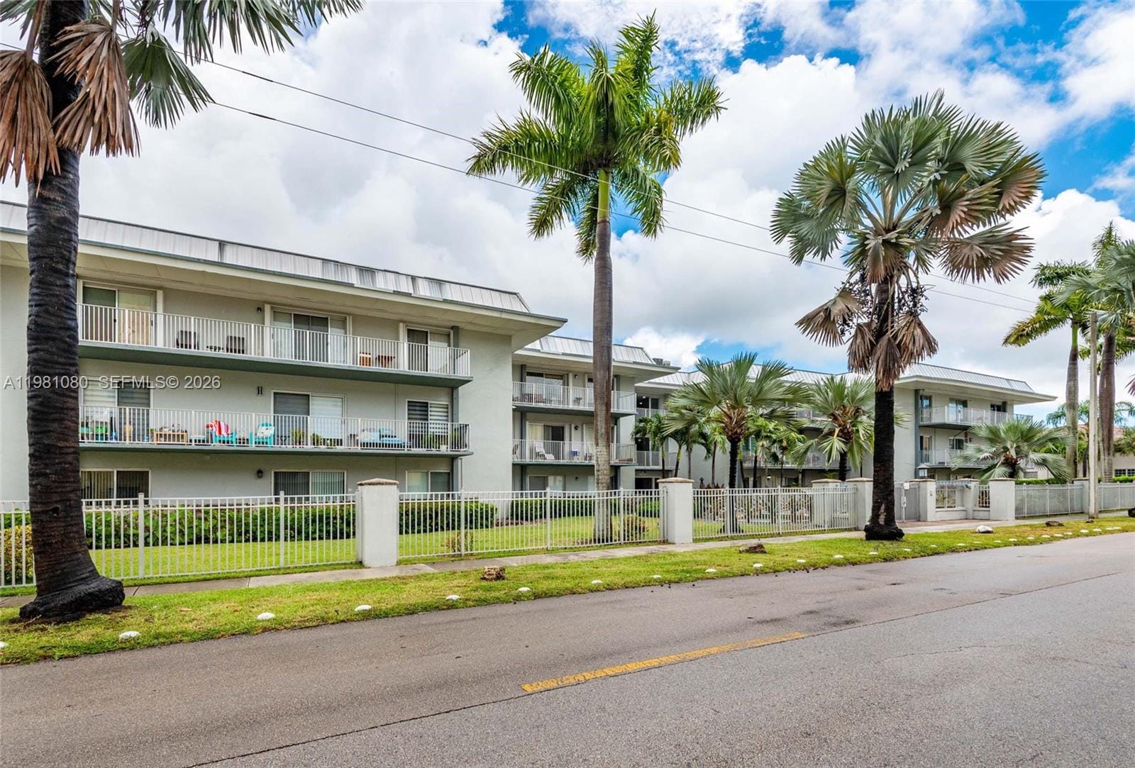 7403 SW 82nd Street 212N, Miami, FL 33143 photo 3