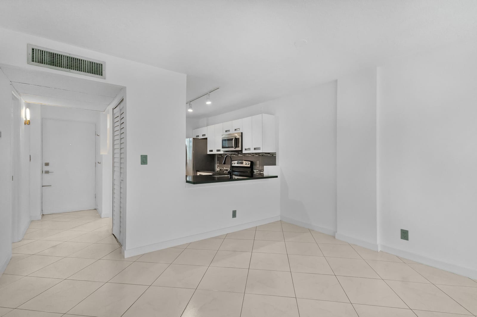 113 Royal Pk Drive 3d, Oakland Park, FL 33309 photo 11