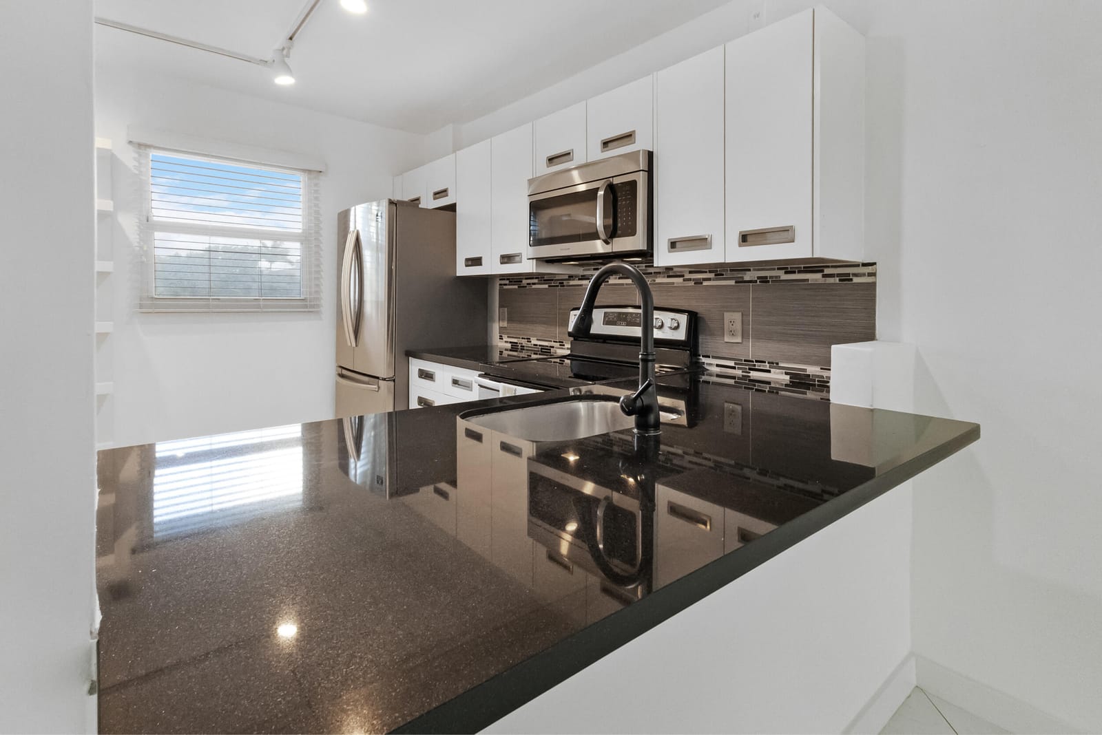 113 Royal Pk Drive 3d, Oakland Park, FL 33309 photo 14