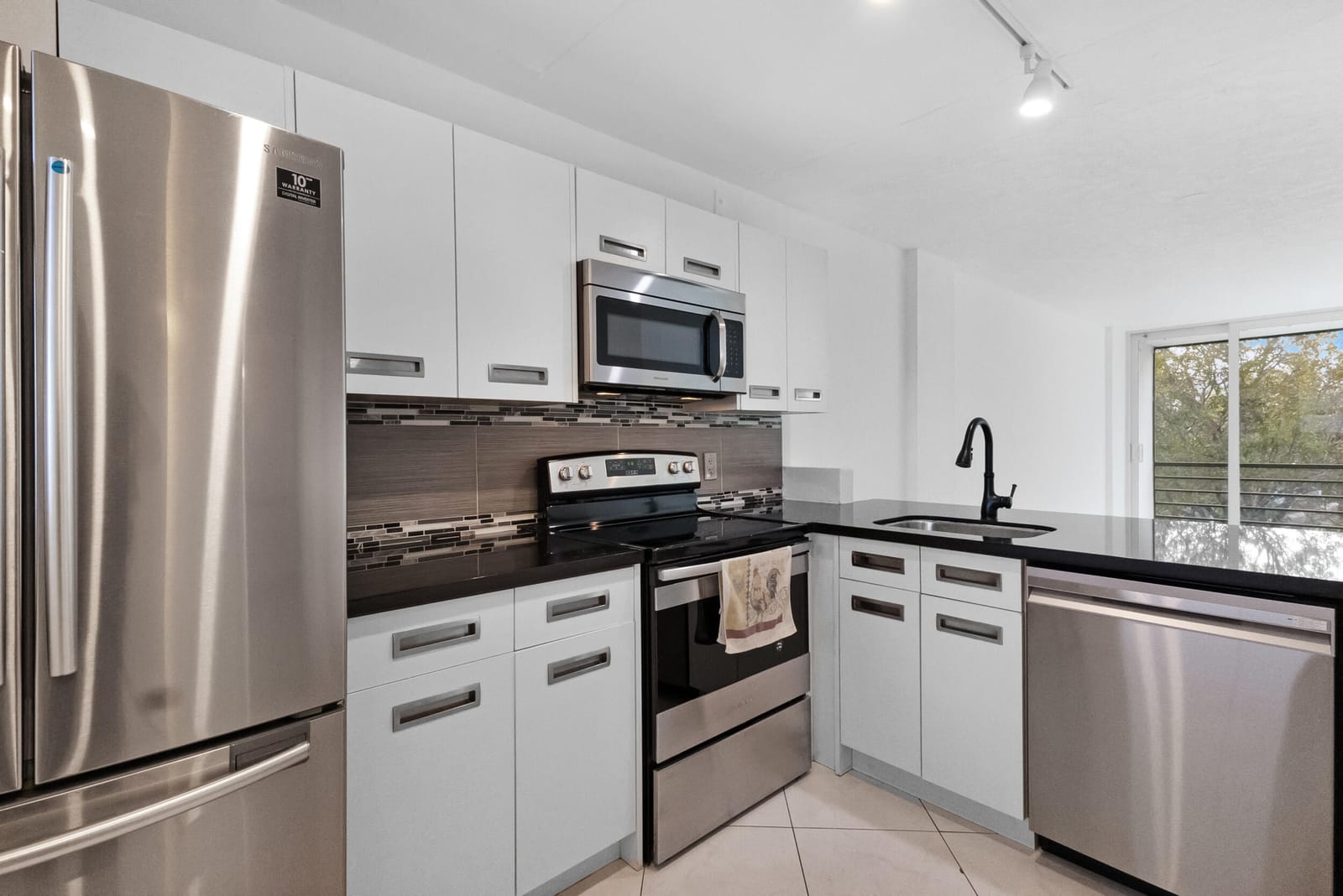 113 Royal Pk Drive 3d, Oakland Park, FL 33309 photo 18
