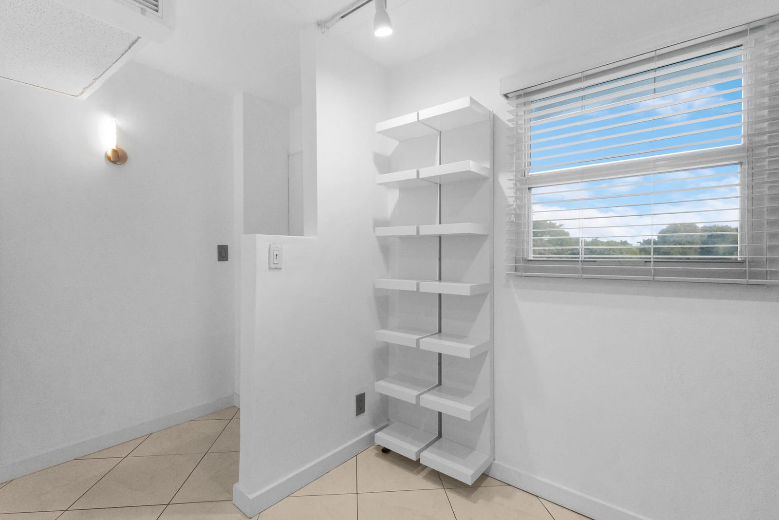 113 Royal Pk Drive 3d, Oakland Park, FL 33309 photo 30