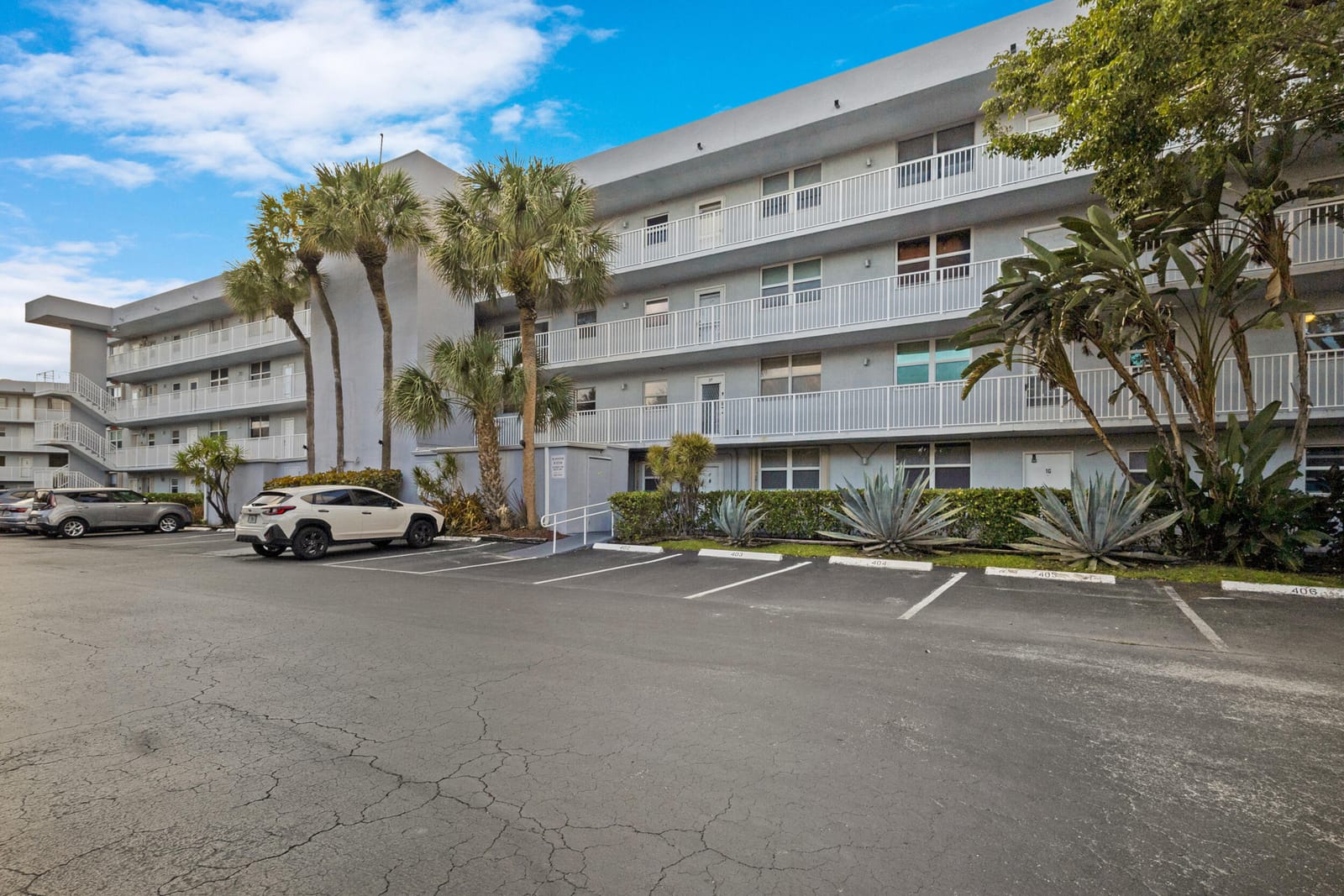 113 Royal Pk Drive 3d, Oakland Park, FL 33309 photo 6