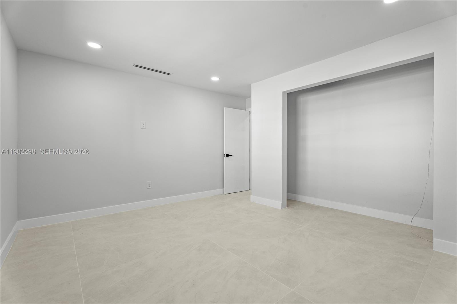 11660 Canal Drive, North Miami, FL 33181 photo 4