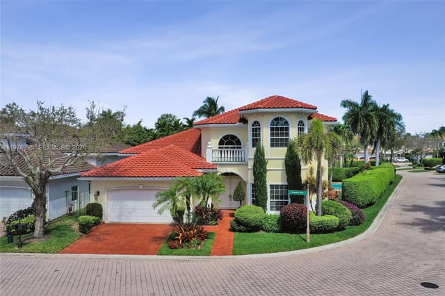 901 Manatee Way, sold in Harbor Islands, Hollywood, FL