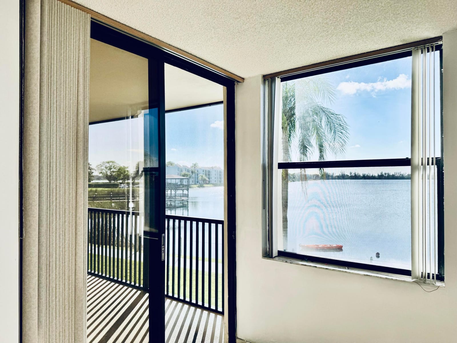 112 Lake Emerald Drive 204, Oakland Park, FL 33309 photo 12