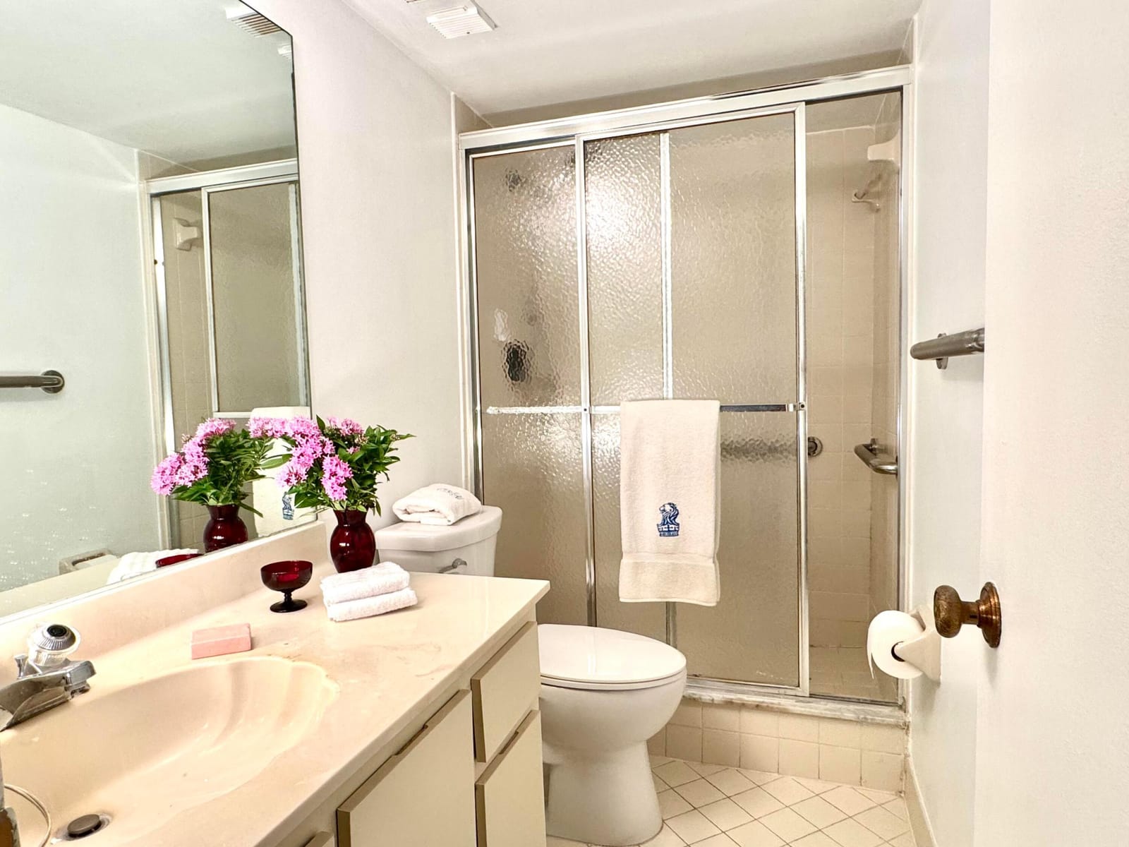 112 Lake Emerald Drive 204, Oakland Park, FL 33309 photo 13