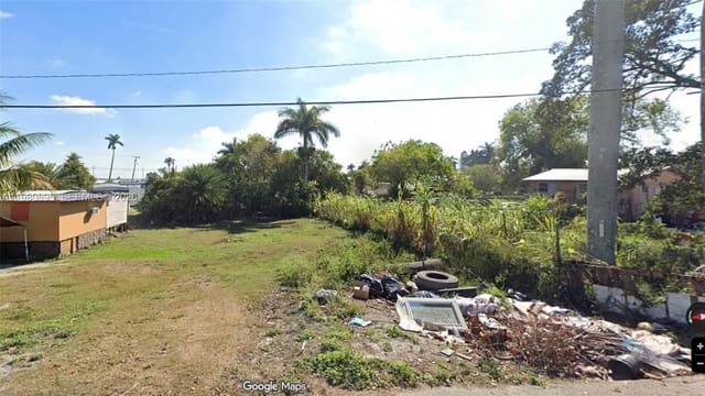 205 SE 1st Avenue, South Bay, FL 33493