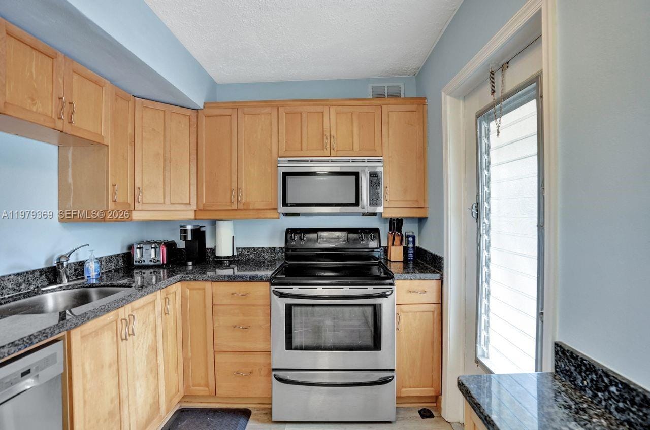 2651 S Course Drive 203 — photo 10