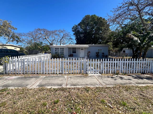 5236 NE 17th Avenue, sold in Pompano Beach Highlands 2nd Sec, Pompano Beach, FL