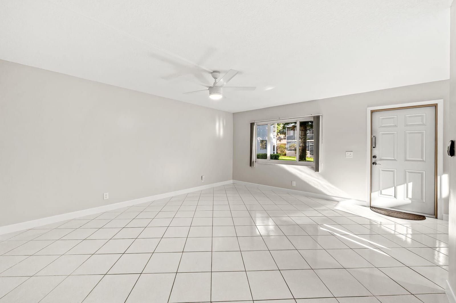 932 Flanders T — photo 10