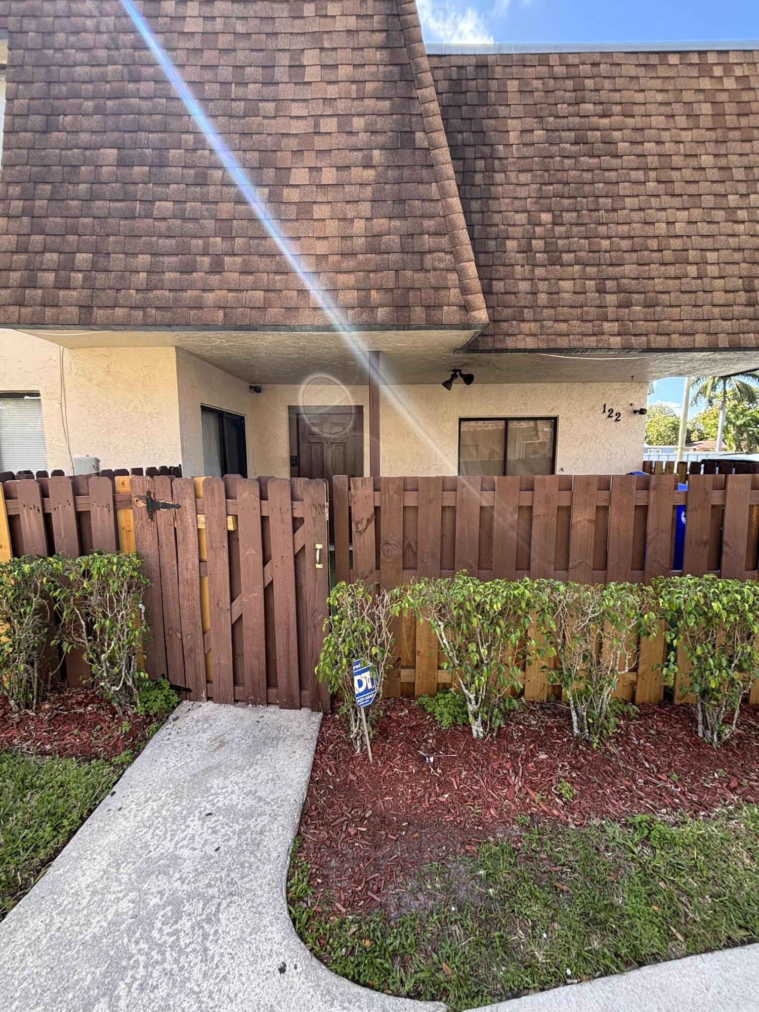 122 San Remo Boulevard 122, North Lauderdale, FL 33068, North Lauderdale