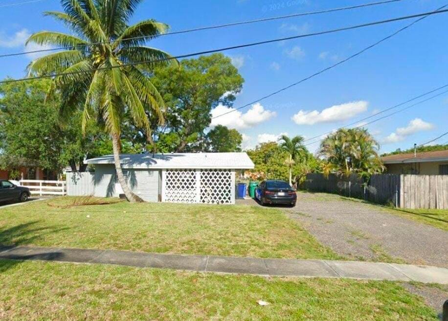 2305 E River Drive, Margate, FL 33063