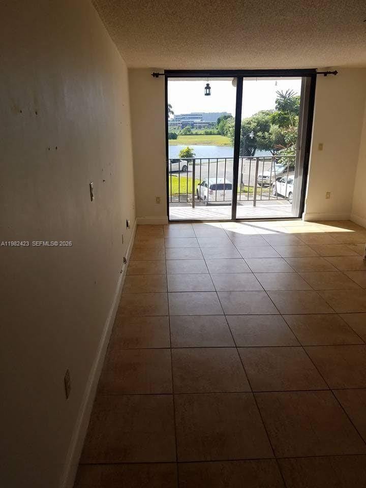 9682 Fontainebleau Boulevard 202 — photo 5
