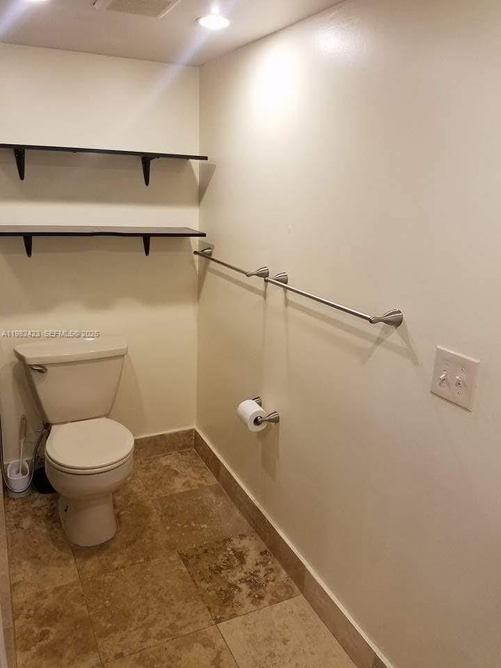 9682 Fontainebleau Boulevard 202 — photo 10