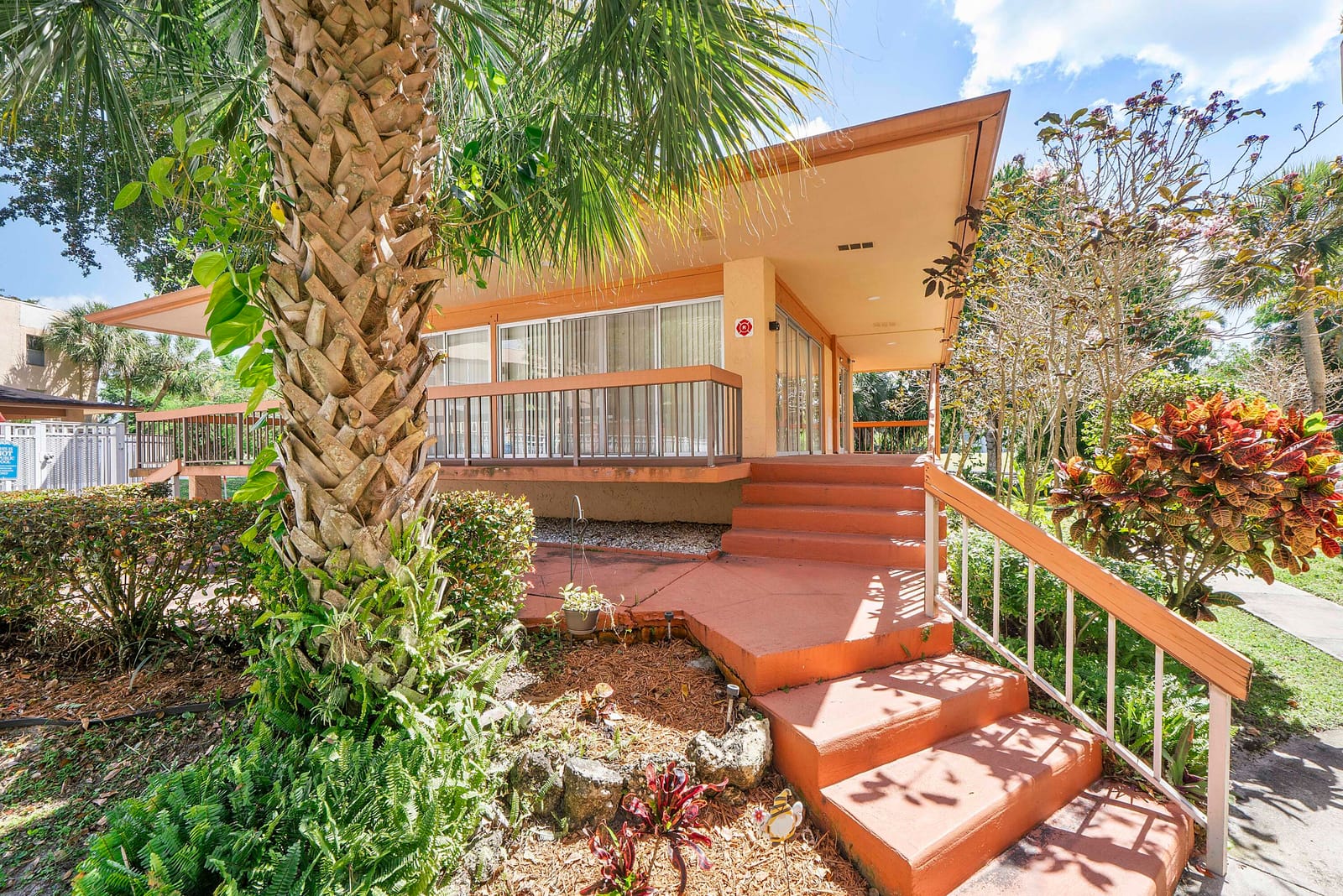 8390 Lagos De Campo Boulevard, Tamarac, FL 33321 photo 24