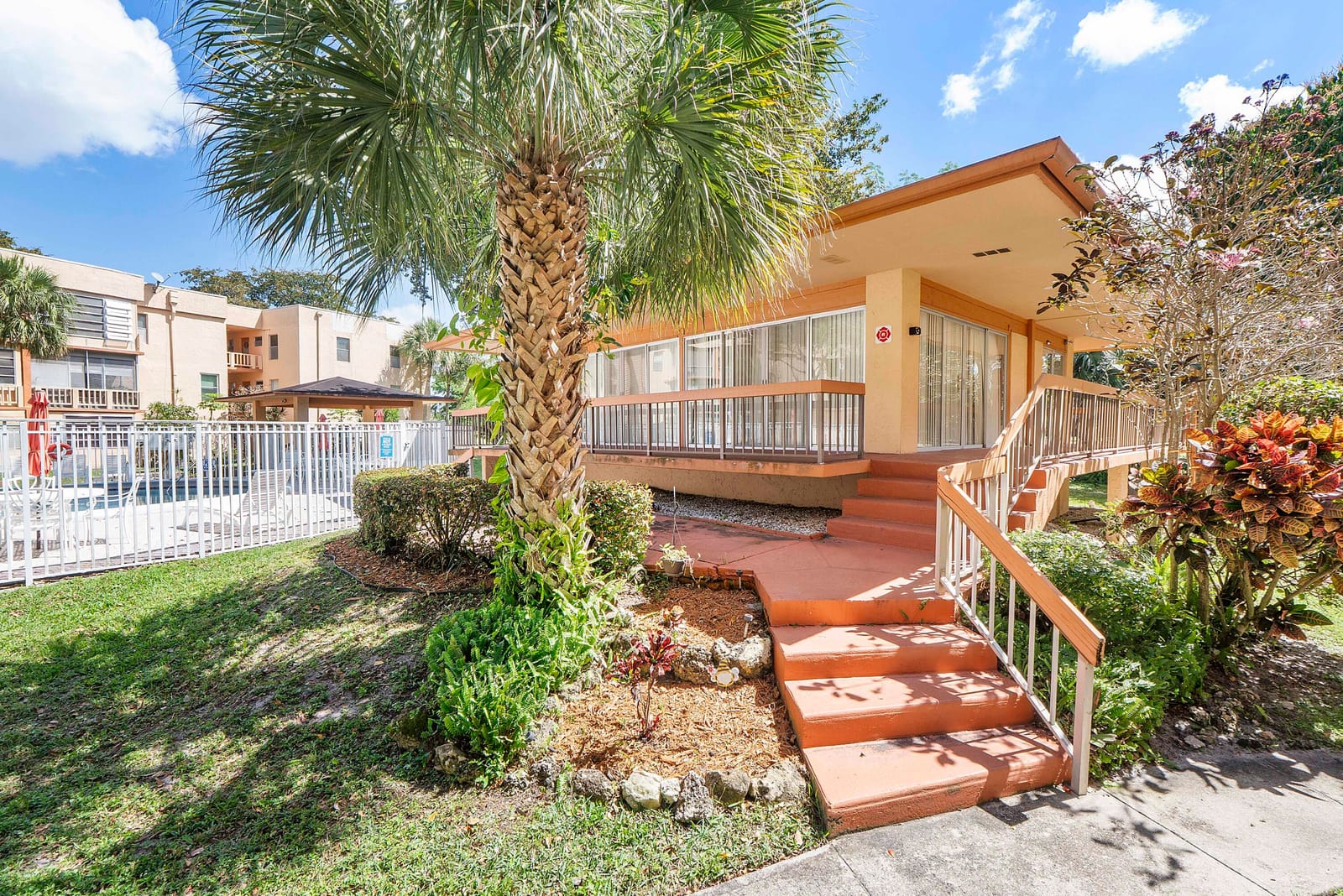 8390 Lagos De Campo Boulevard, Tamarac, FL 33321 photo 27