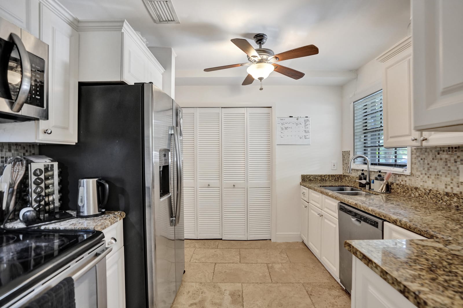 905 SE 12th Court 16, Fort Lauderdale, FL 33316 photo 11