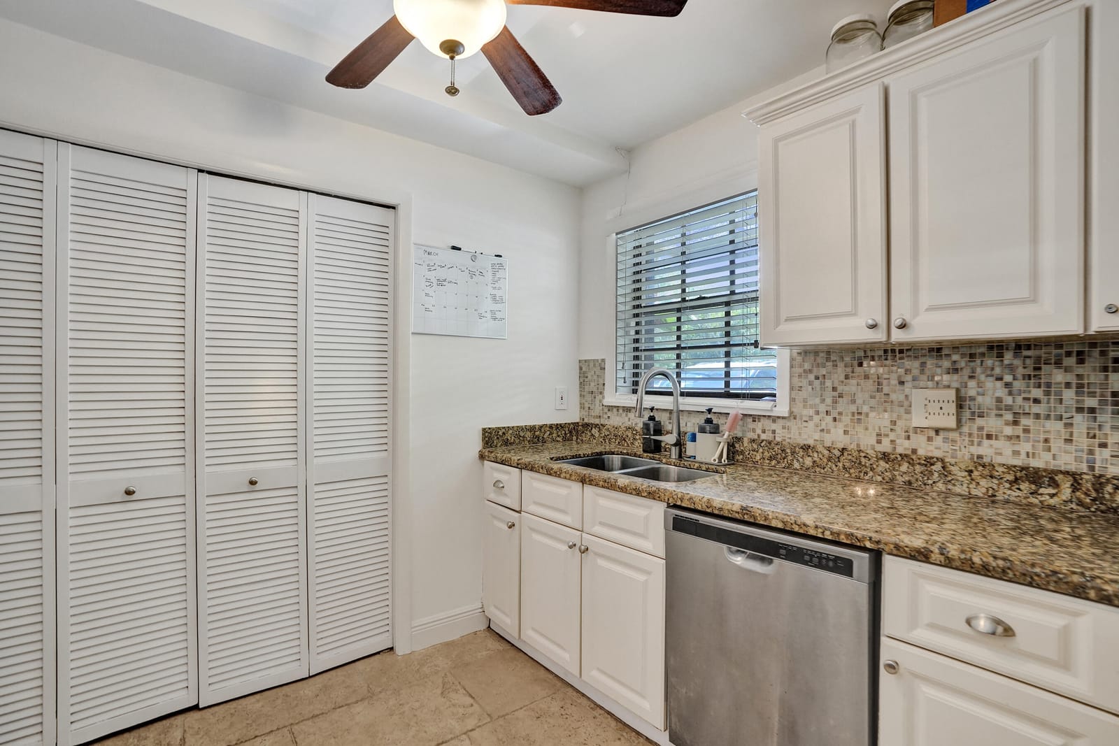 905 SE 12th Court 16, Fort Lauderdale, FL 33316 photo 9