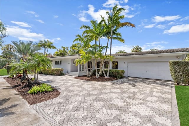 13000 Arch Creek Terrace, sold in Keystone Island No 1, North Miami, FL
