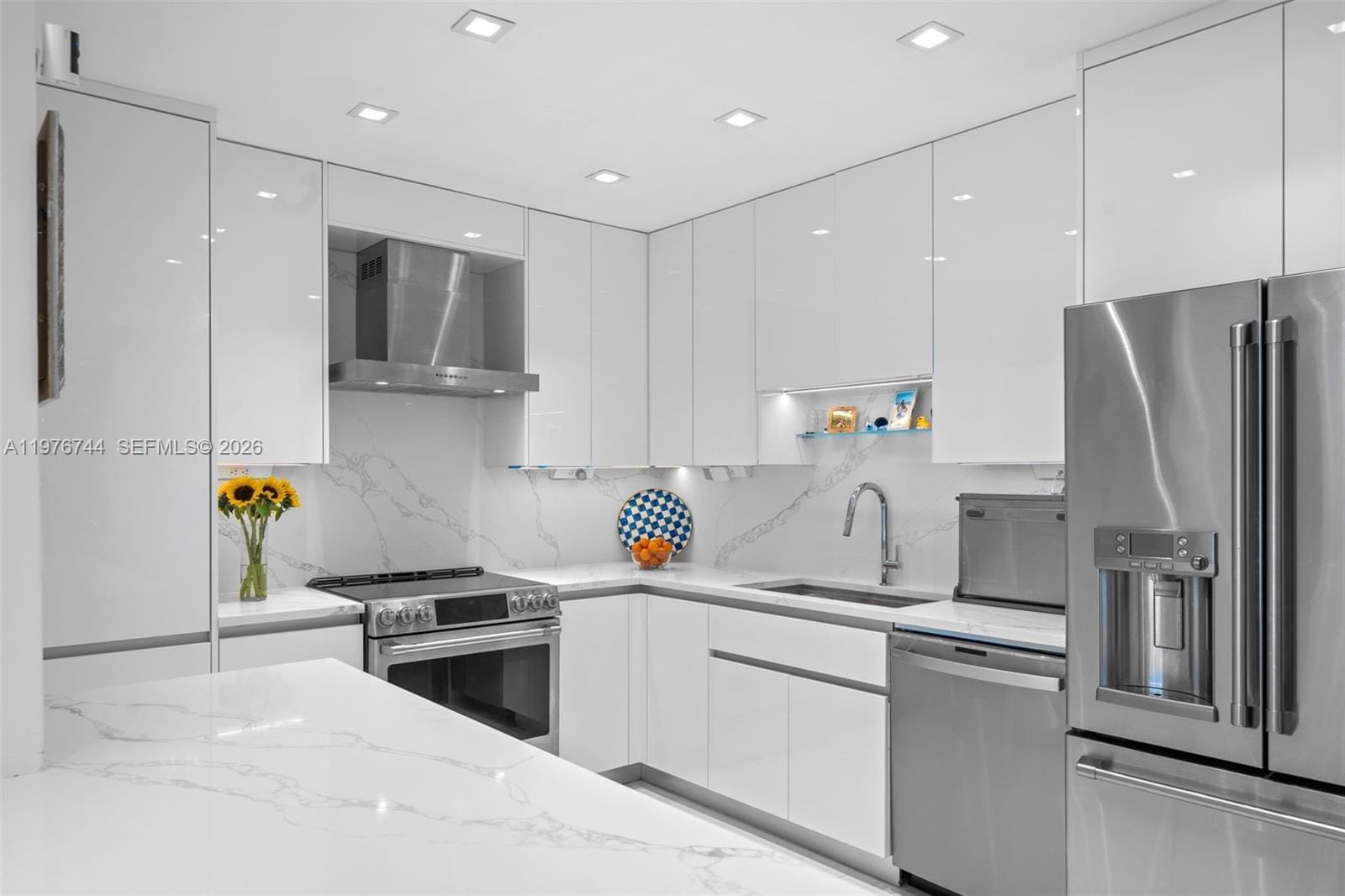 9455 Collins Avenue 703 — photo 12
