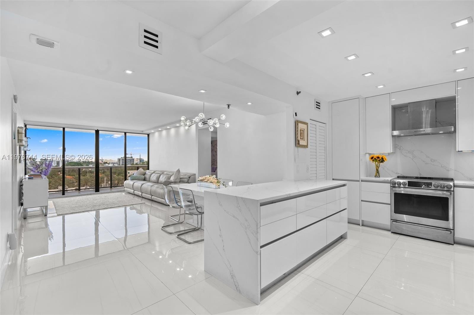 9455 Collins Avenue 703 — photo 3