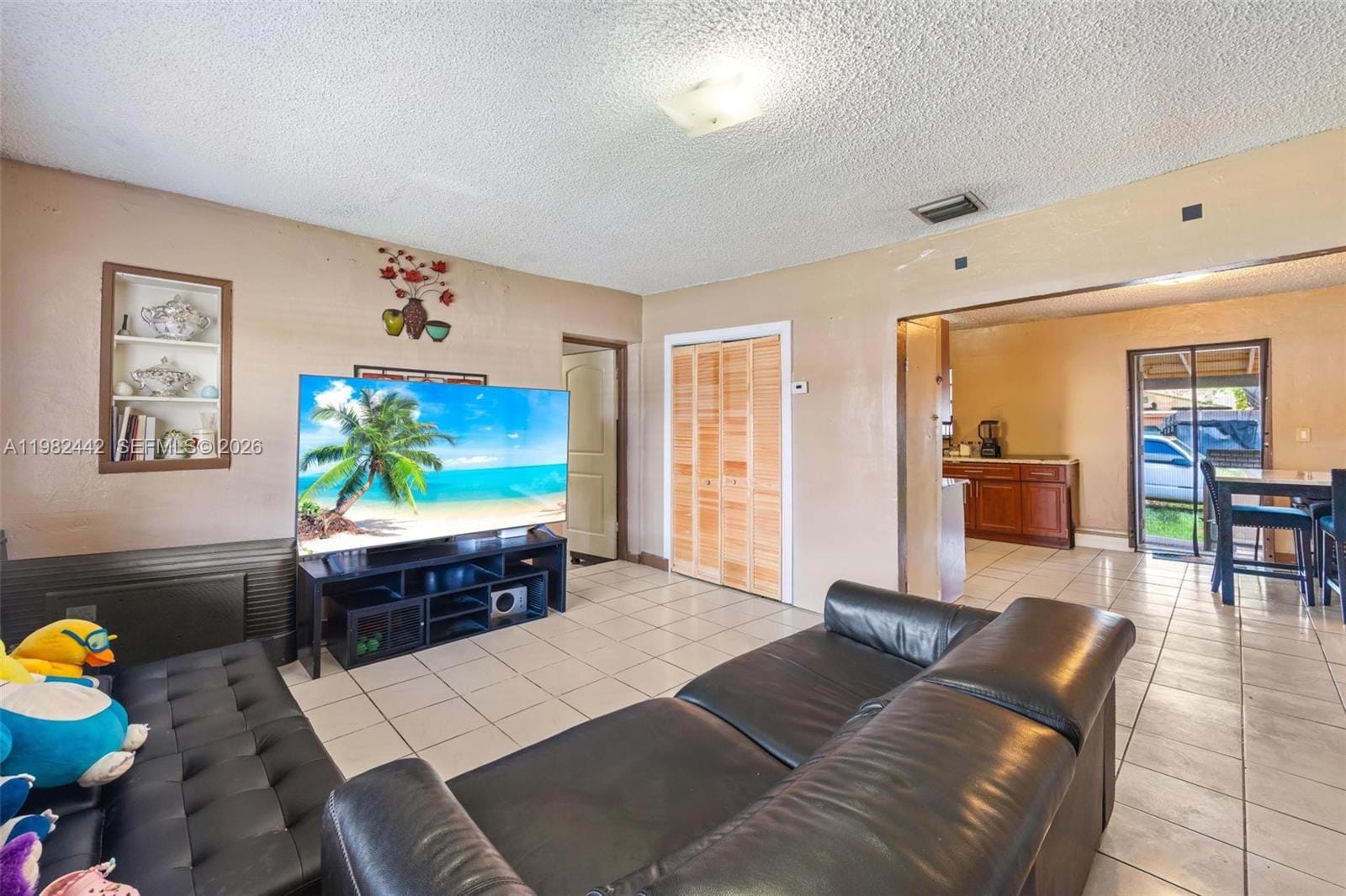 6223 NW Miami Place — photo 3
