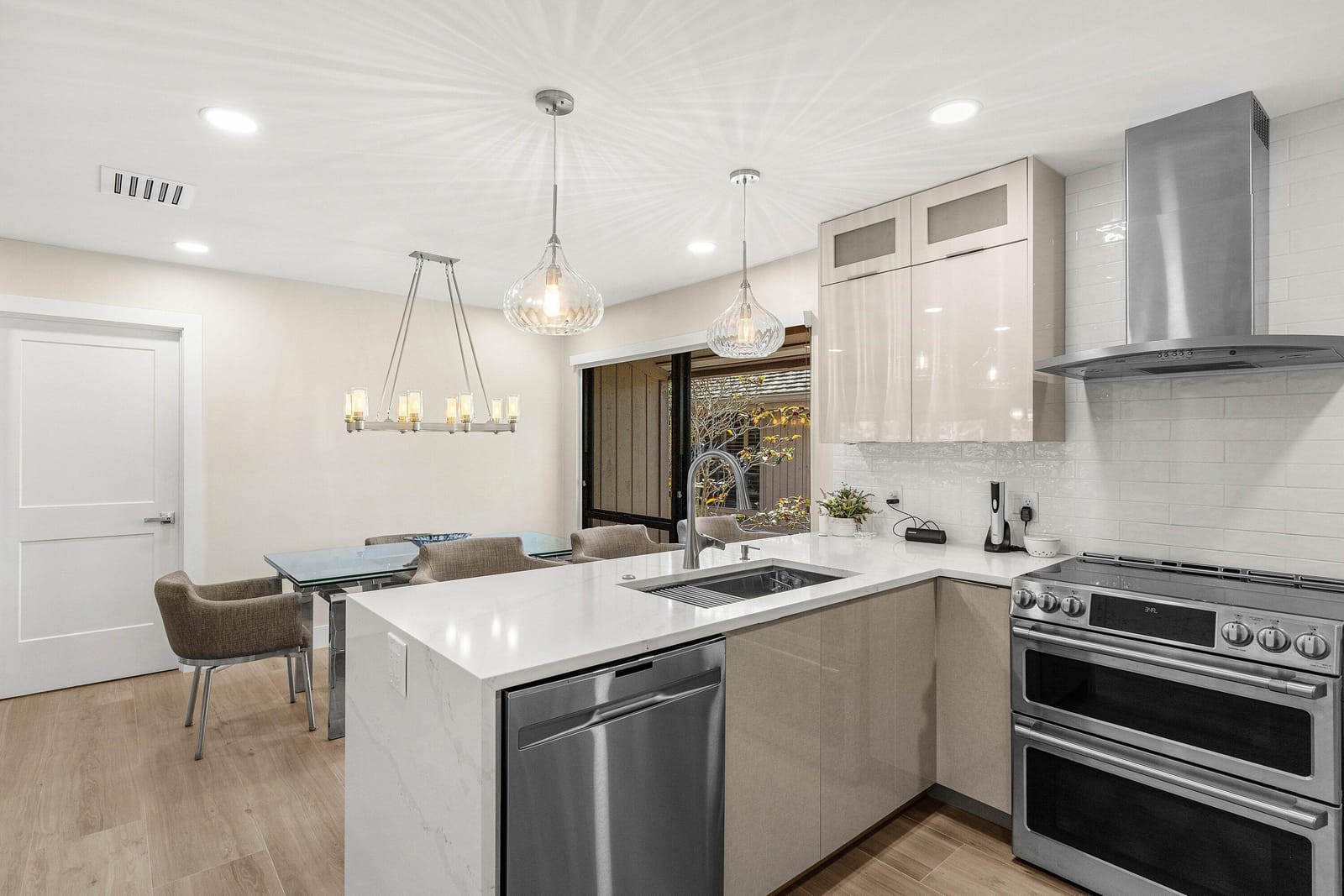 7116 Rain Forest Drive — photo 10