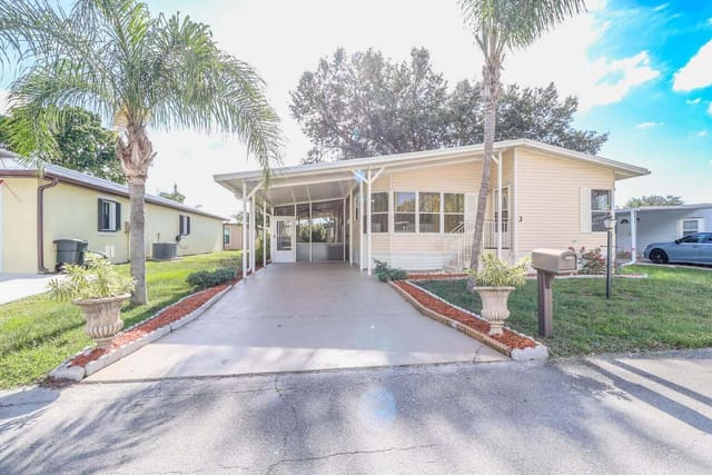 3 Espanola Lane, sold in Spanish Lakes, Port St Lucie, FL