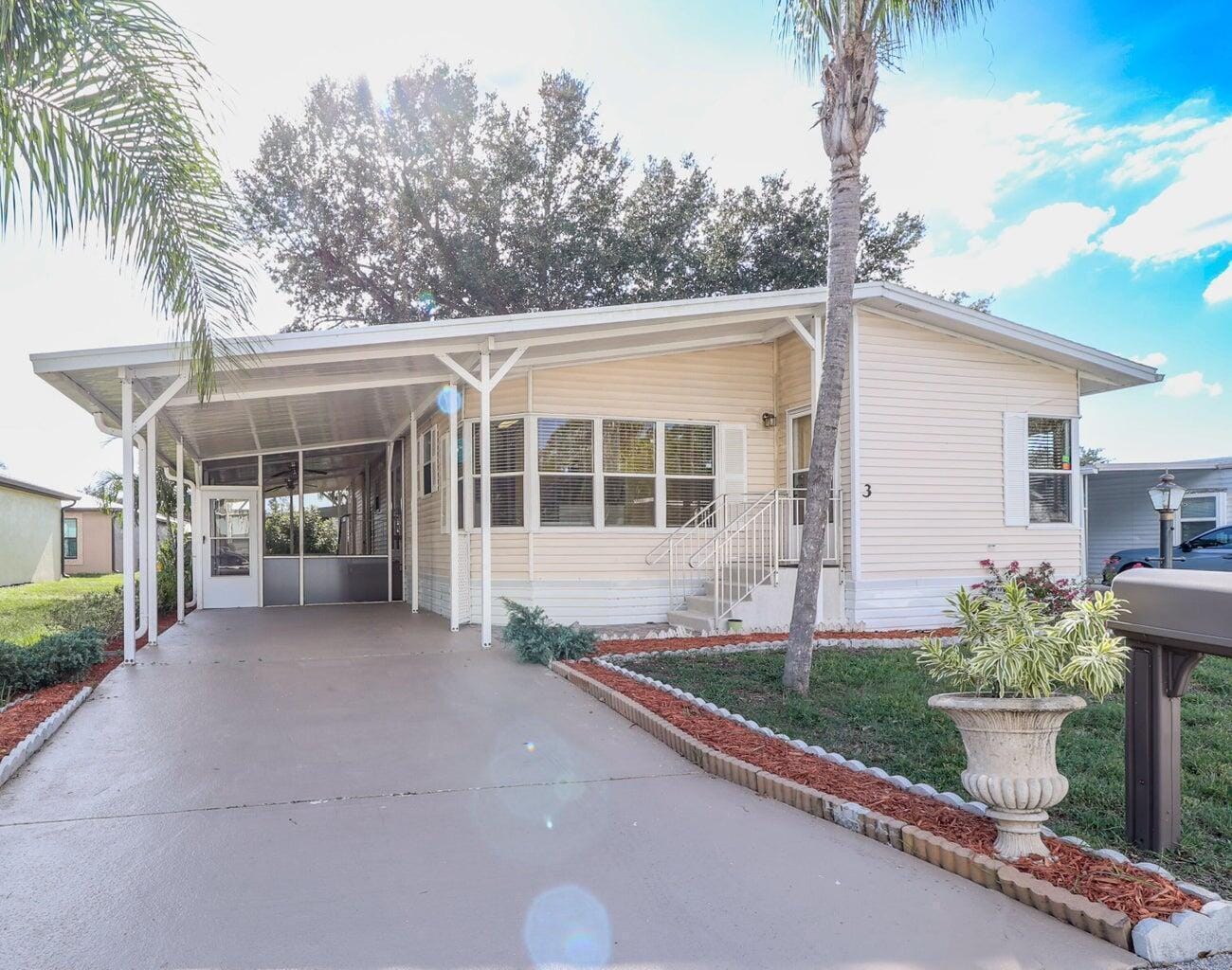 3 Espanola Lane, Port St. Lucie, FL 34952 photo 2
