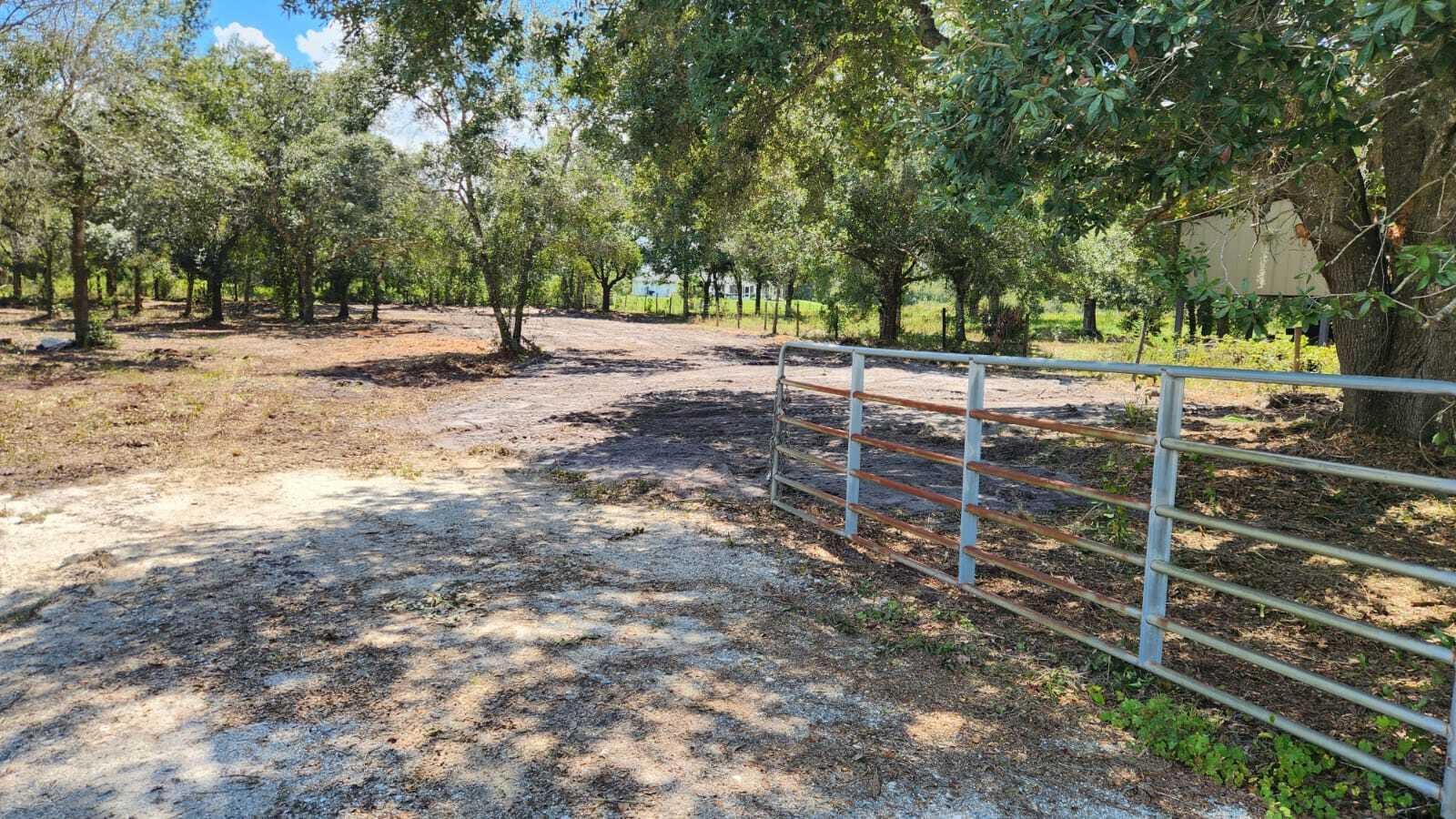 18884 NW 282nd Street, Okeechobee, FL 34972