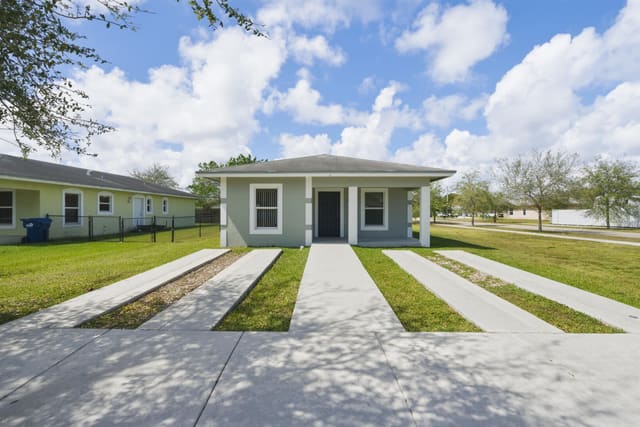 20402 SW 119th Avenue, sold in Caribbean Palms, Miami, FL