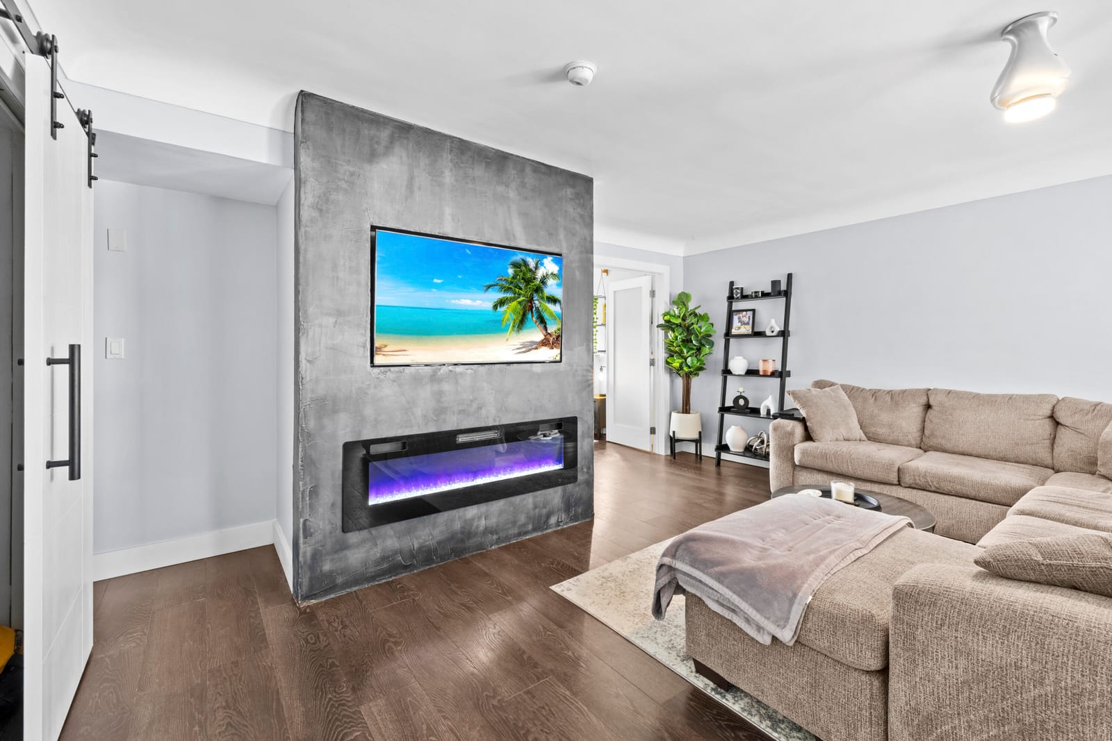 535 Hendricks Isle 302, Fort Lauderdale, FL 33301 photo 2