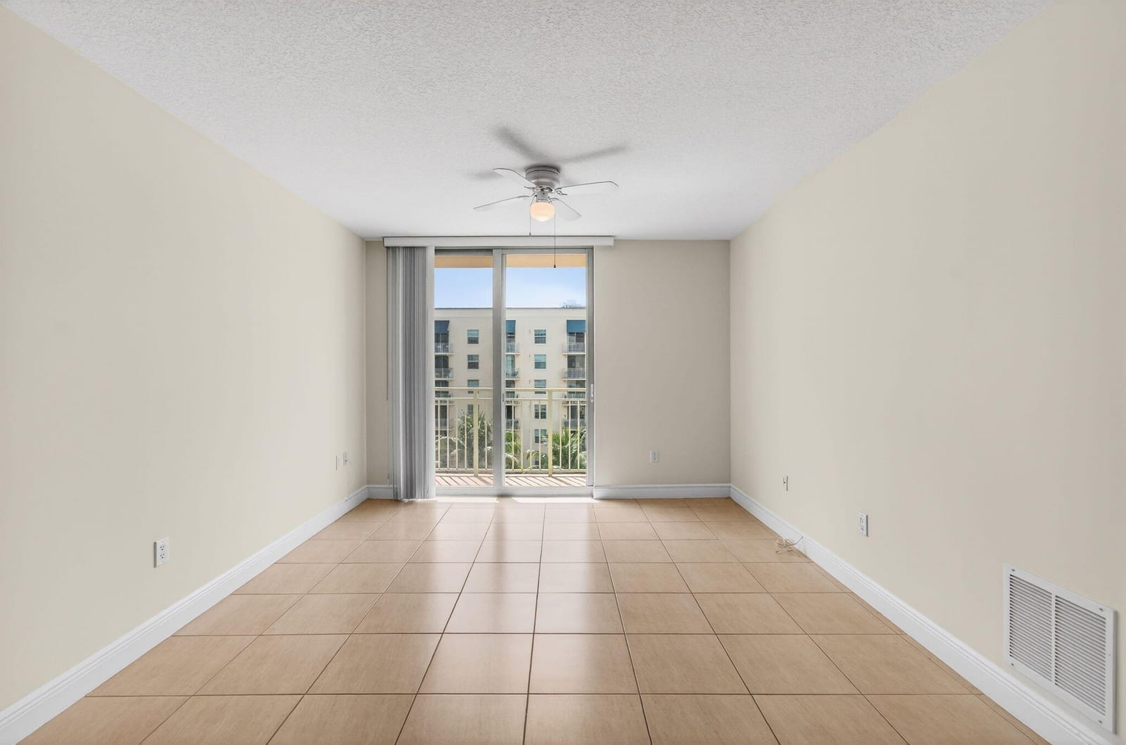 610 Clematis Street Unit 709, West Palm Beach, FL 33401 photo 9