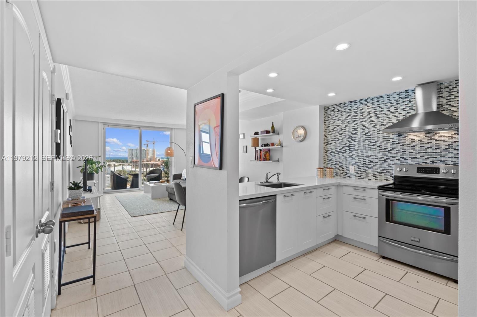 6900 Bay Drive 10H, Miami Beach, FL 33141 photo 2