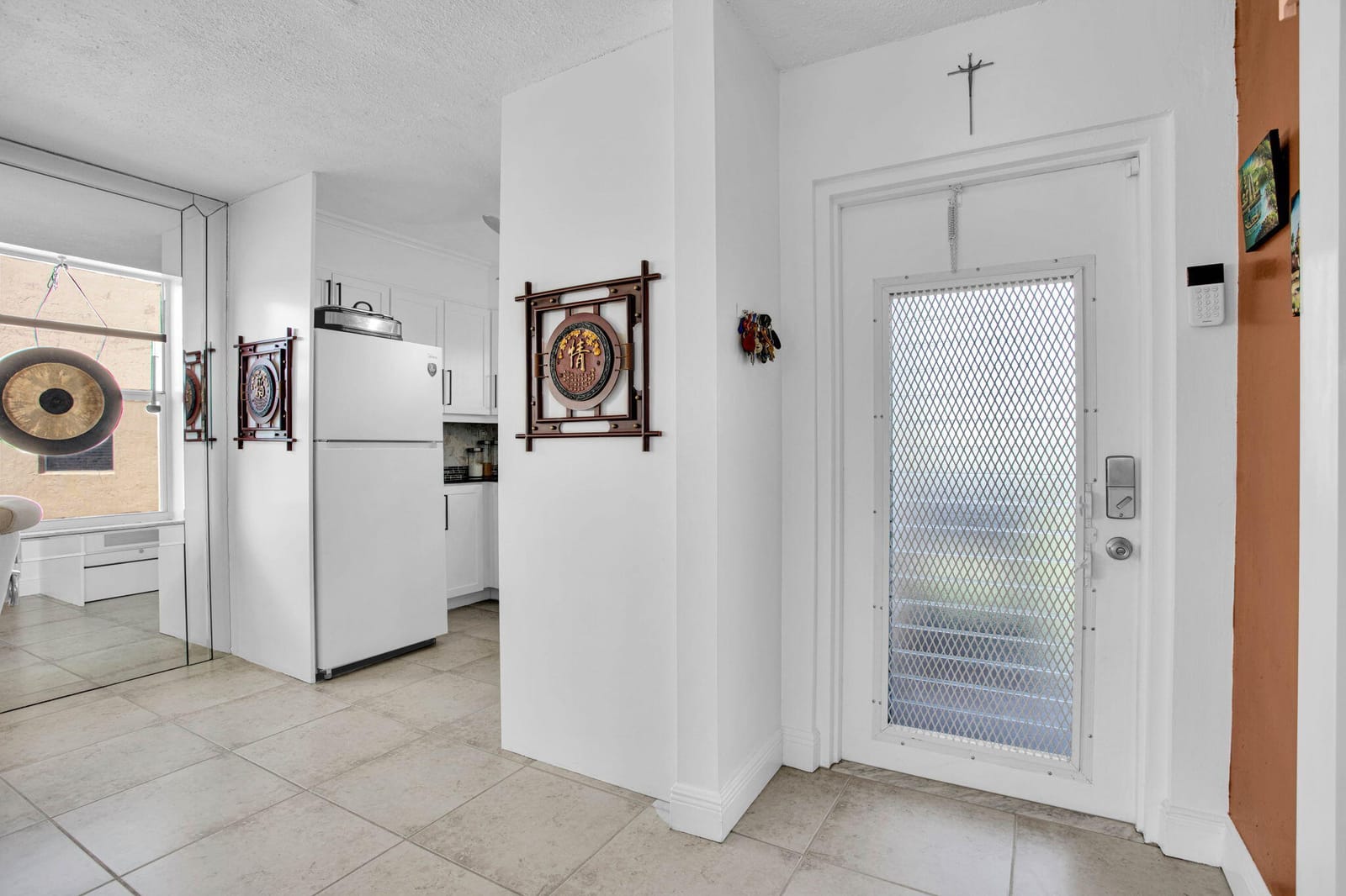 9201 Sunrise Lakes Boulevard 310 — photo 12