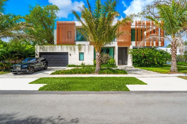 7700 SW 50th Court, Miami, FL 33143