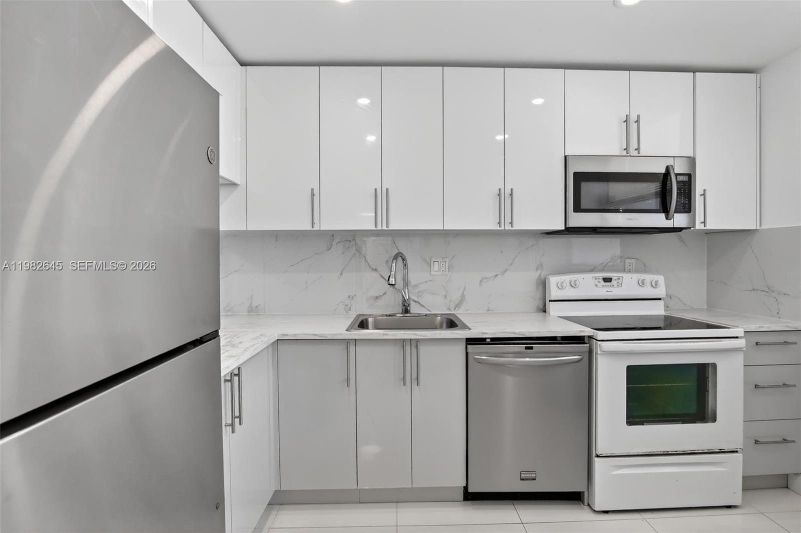3751 Environ Boulevard 141 — photo 9