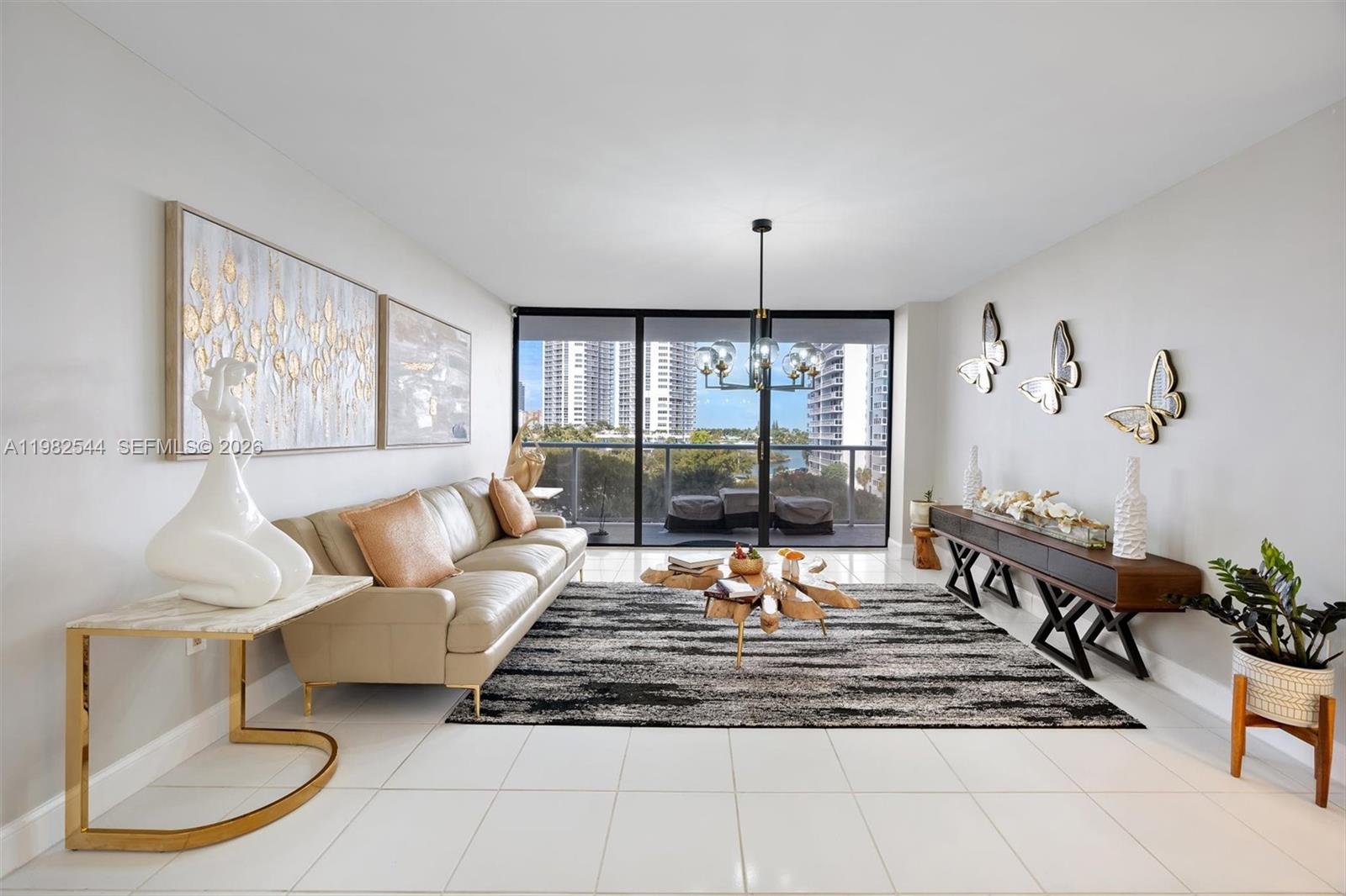 3731 N Country Club Drive 521, Aventura, FL 33180, Aventura