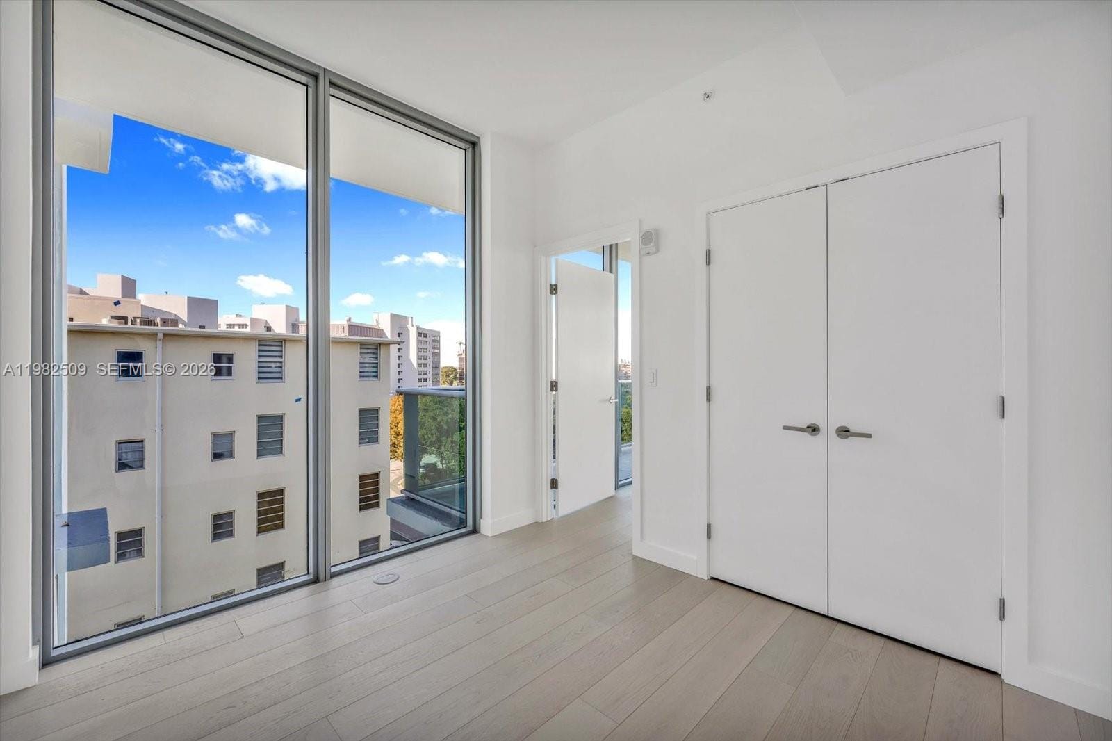 9201 E Bay Harbor Drive 702 — photo 11